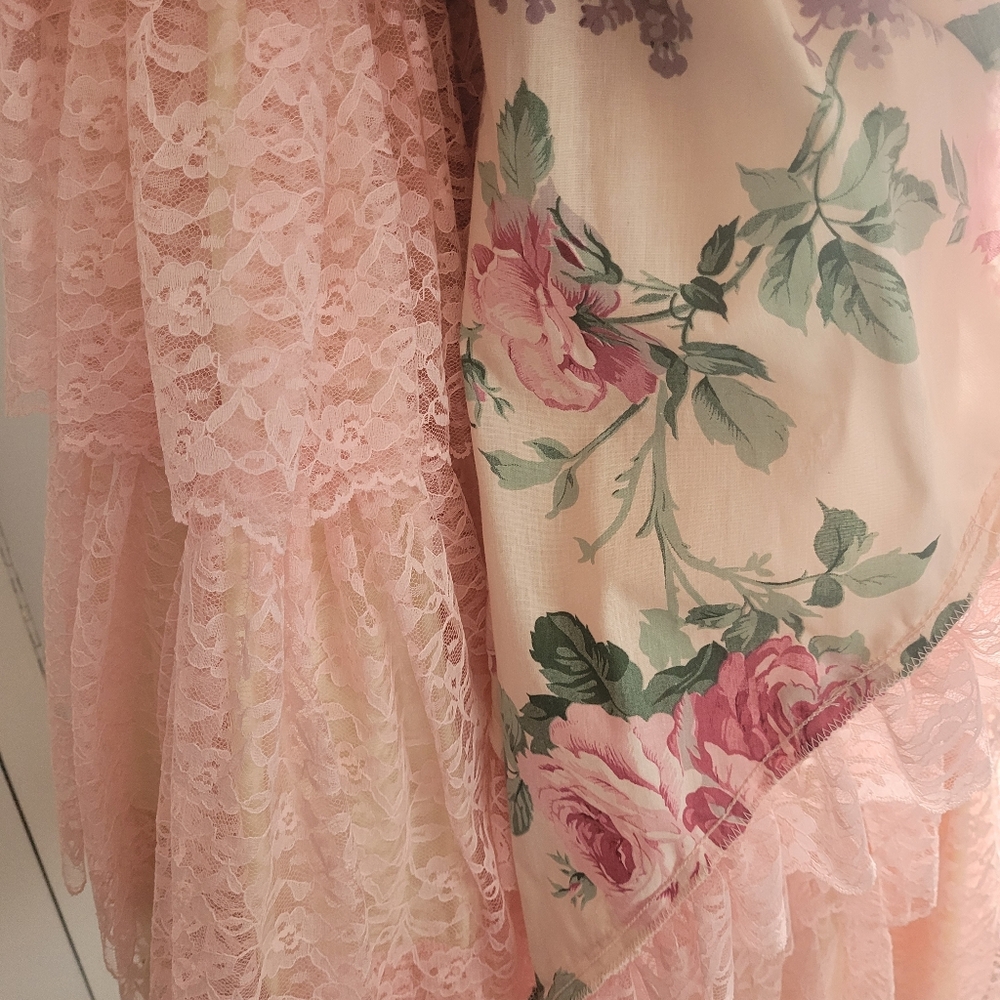 Loralie Original Pink Lace Dress - Picture 10 of 12